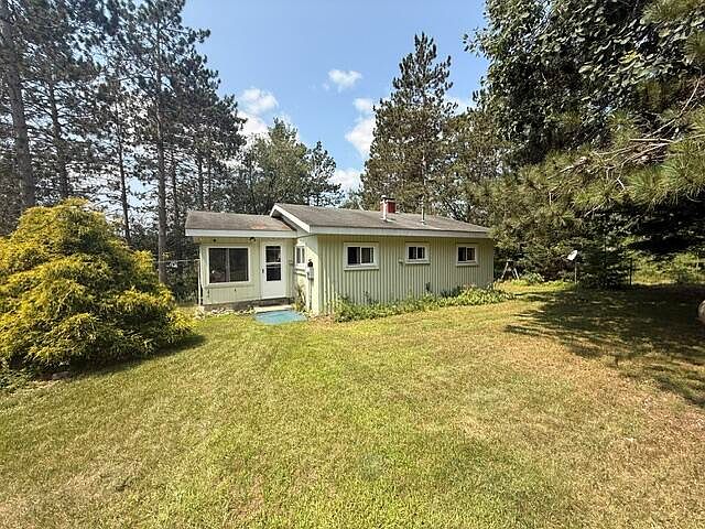 1st image of 2215 Lake Dr