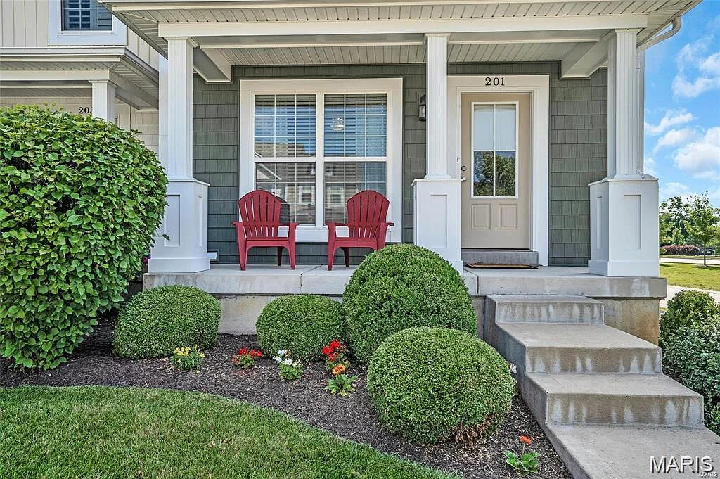 2 bed, 2.5 bath, 1222 sqft, $2,000 — Photo 1