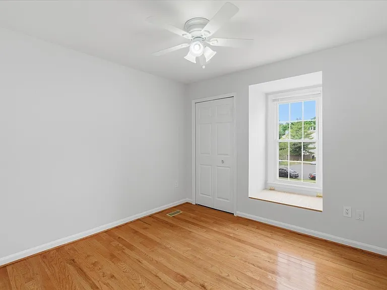 13937 Middle Creek Pl — Photo 24
