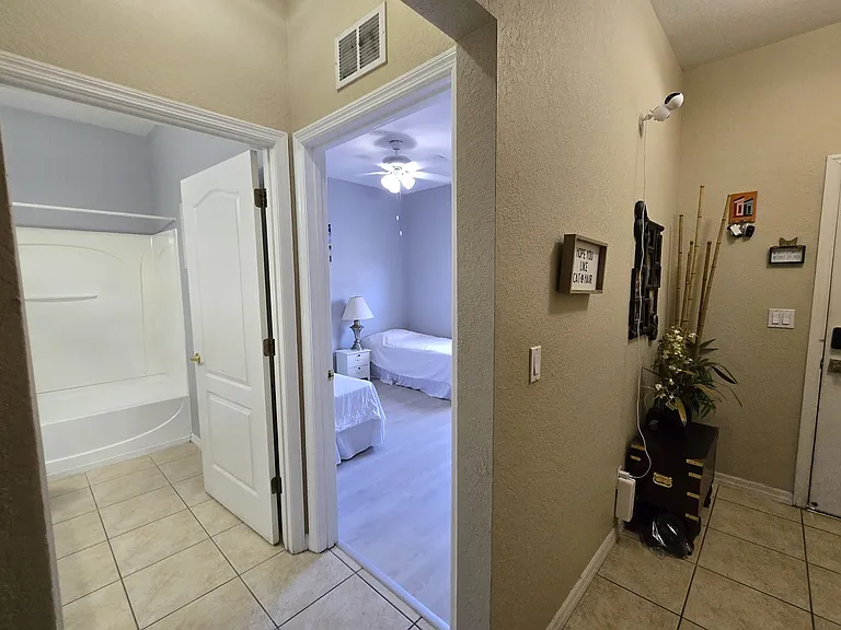 Caravelle Cir — Photo 4