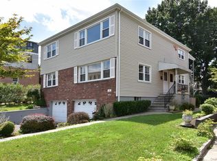 11 Riverside Pl, Dobbs Ferry, NY 10522