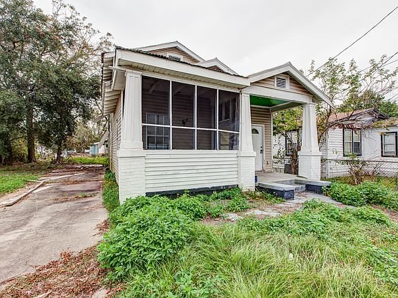2nd image of 521 Esters Blvd