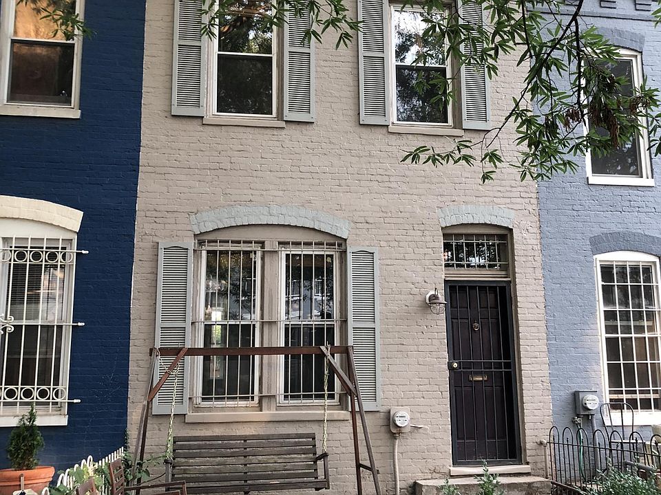 922 9th St. NE