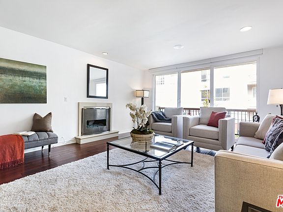 3rd image of 1520 Camden Ave APT 206
