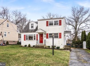 29 Gedney Rd, Lawrence Township, NJ 08648