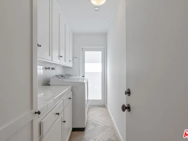 3479 Wonder View Dr — Photo 60