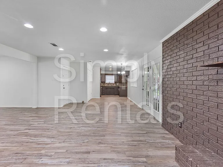 705 Plano St — Photo 18