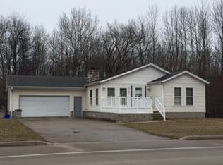 2340 Shore Dr, Marinette, WI 54143