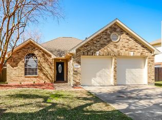 918 Chase Park Dr, Bacliff, TX 77518