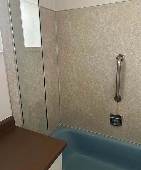 2523 G St #5 — Photo 5