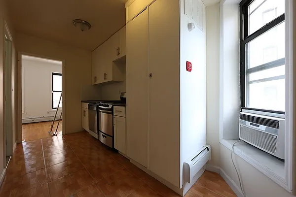 Rented by Keller Williams NYC | media 26