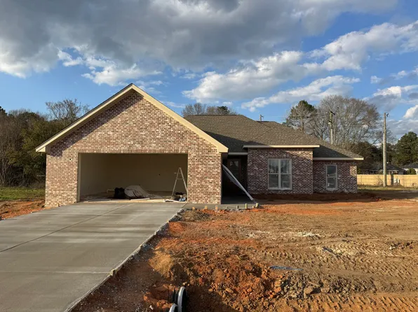 100 Micawber Loop, Hattiesburg, MS 39402
