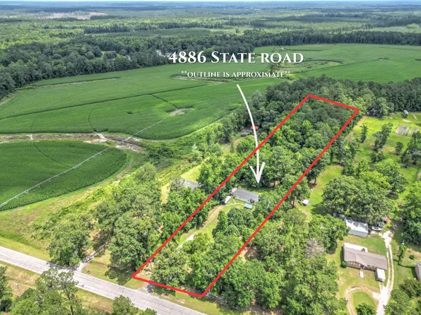 4886 State Rd, Ridgeville, SC 29472