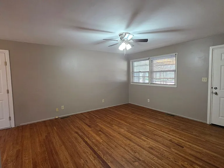 8505 Eastern Ave — Photo 2