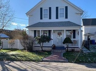 56 Byron St APT 2, Cranston, RI 02920