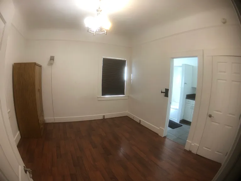 1015 Beamer St — Photo 9