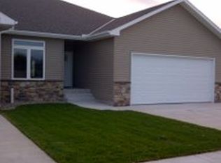 355 3rd Ave, Columbus, NE 68601