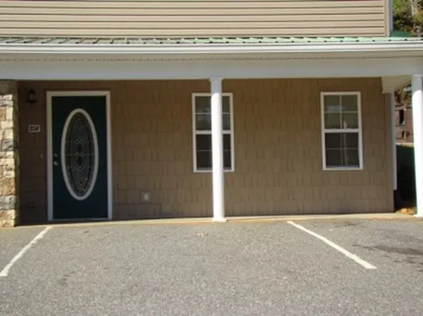 25 Hillside Dr #C, Dahlonega, GA 30533