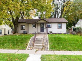 1441 W 37th St, Davenport, IA