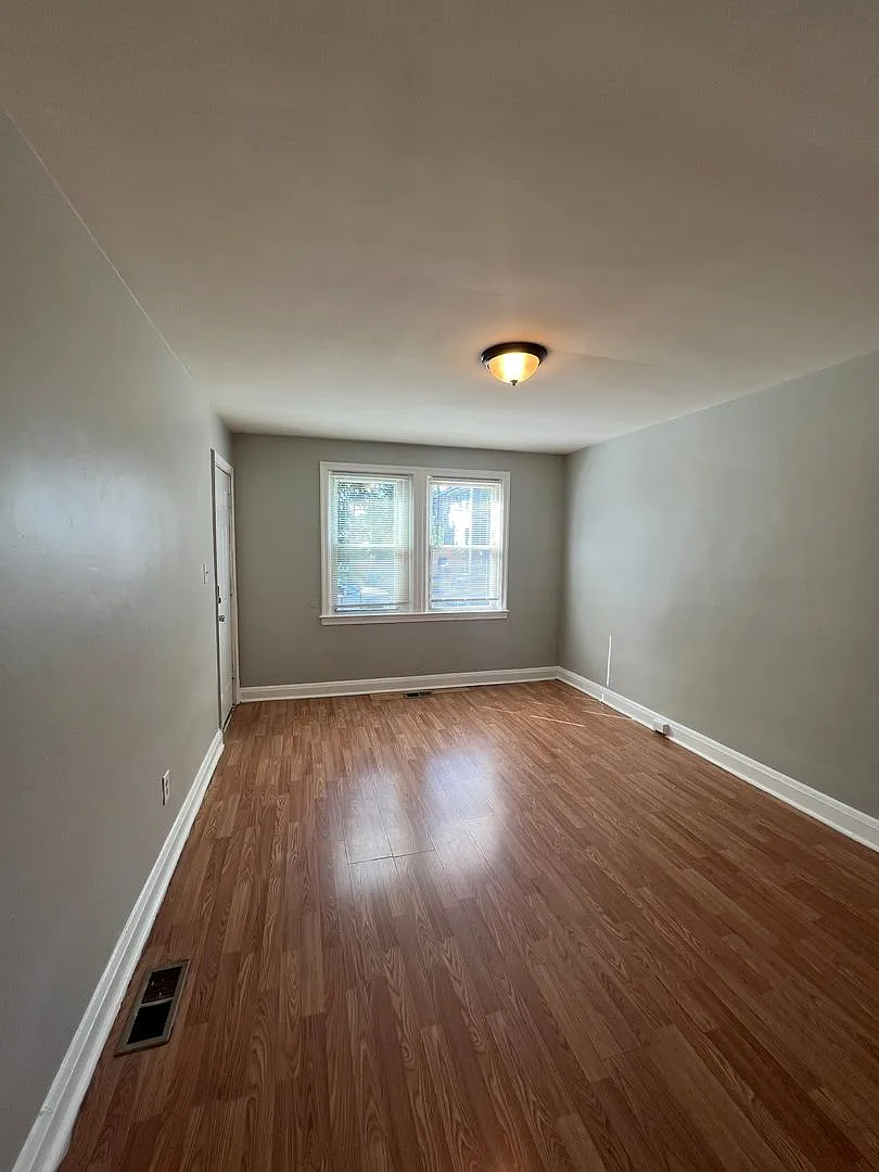 1616 Plum Street — Photo 4