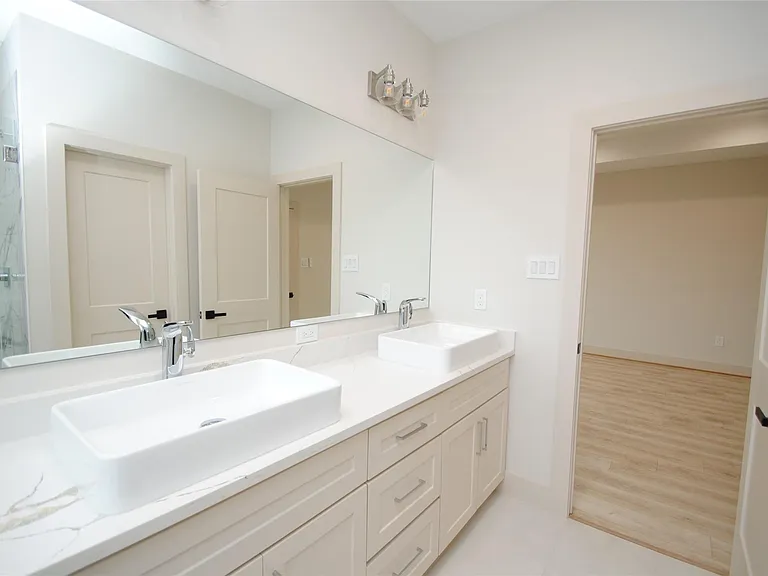 6310 Illinois St #A — Photo 15