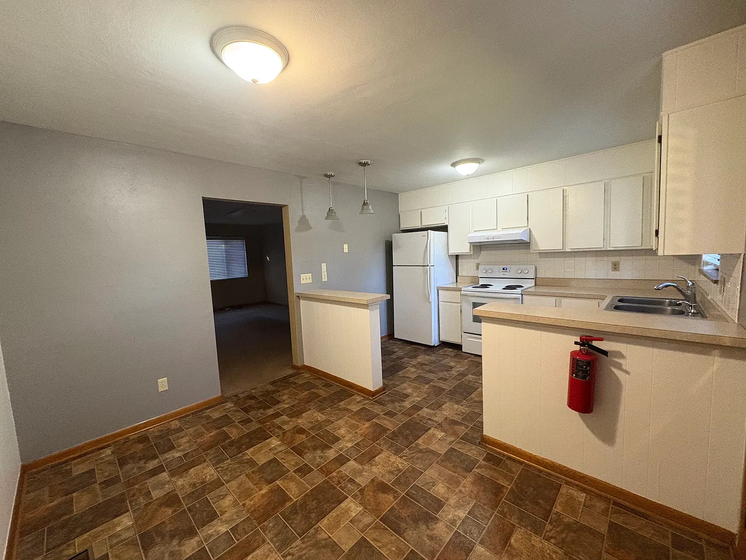 2 bed, $1,250 — Photo 2