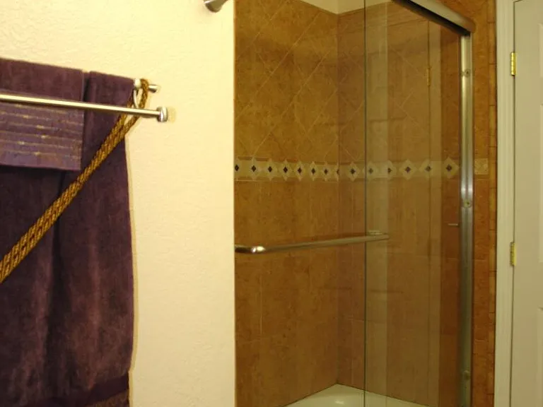Common Bath