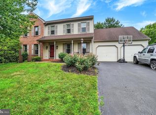 1220 Futurity Dr, York, PA 17404
