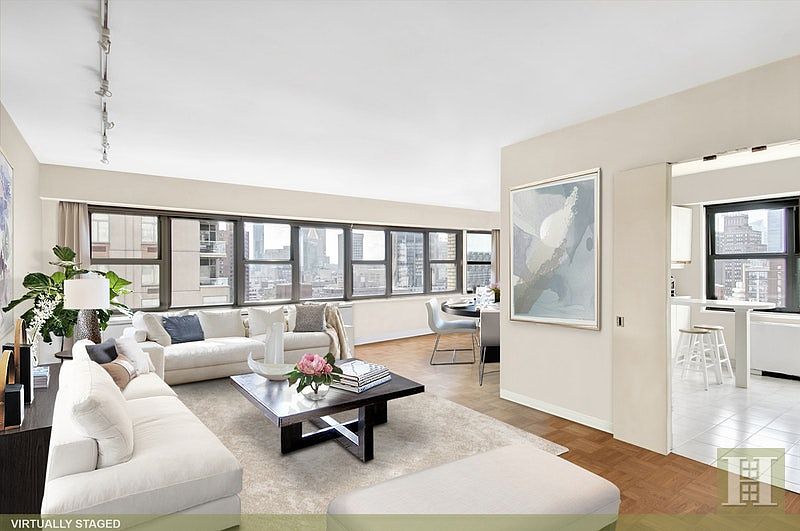 1st image of 560 3rd Ave #27A