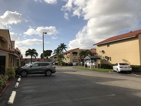 4th image of 7070 NW 173rd Dr APT 302