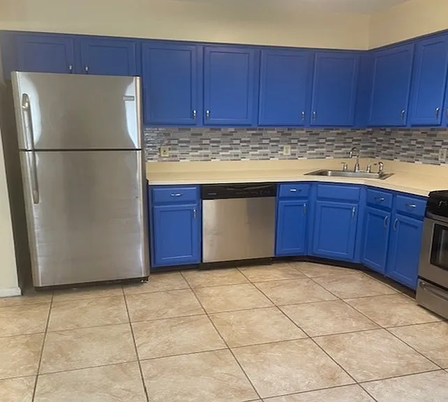 111 Irvine Turner Blvd — Photo 7