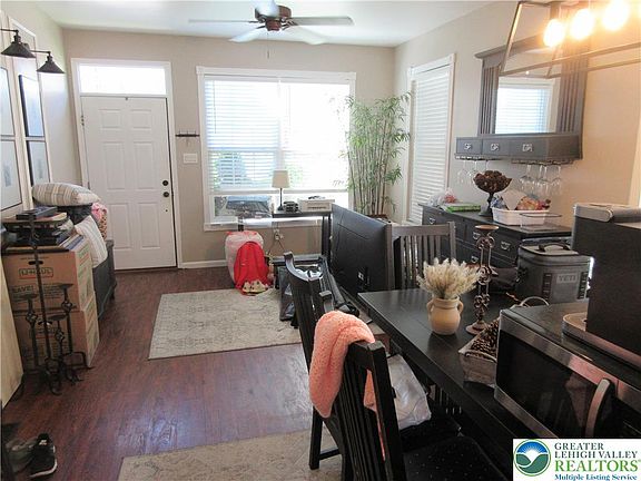 4th image of 3555 Penfield Way