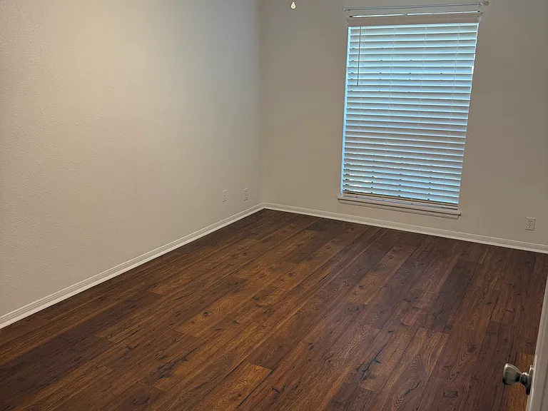 837 Avenue C — Photo 13