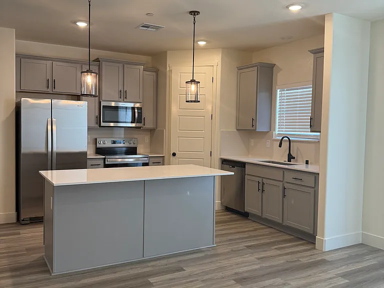 4040 W Babcock Ave — Photo 9