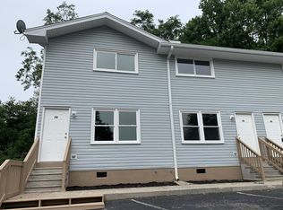 East Whitman Street - 78, Toccoa, GA 30577