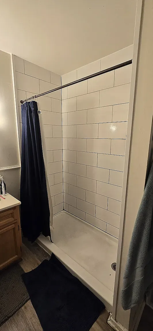 3 bed, $2,400 — Photo 3