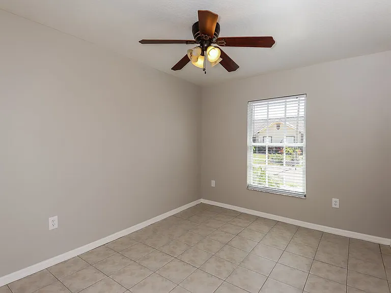 213 Lookout Dr — Photo 12