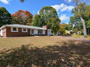 12 Oliver St, Easthampton, MA 01027
