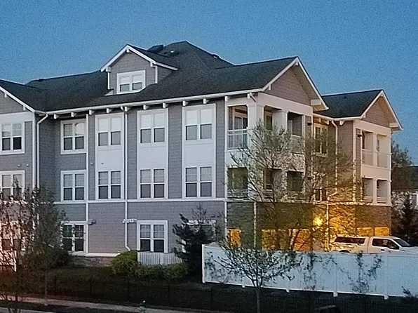 23730 Clarksmeade Dr Unit 101, Clarksburg, MD 20871