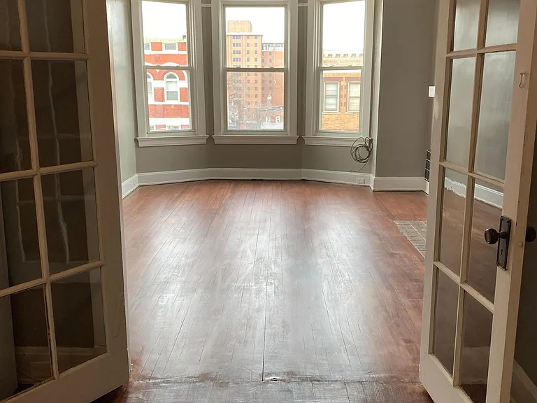 2726 Vine St #6 — Photo 1