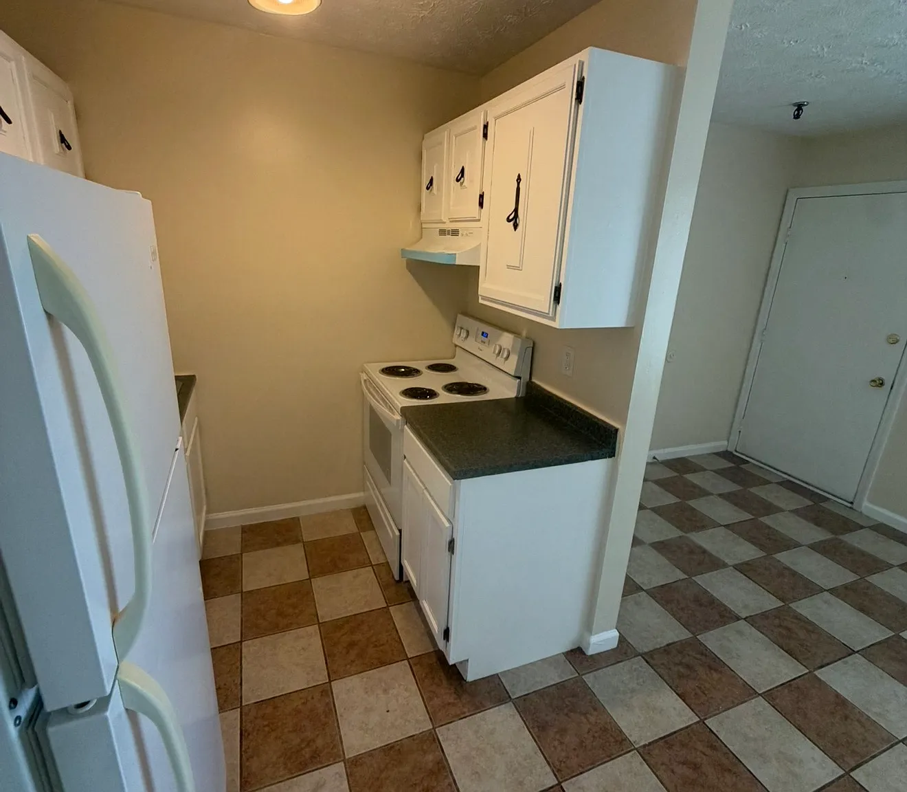 1 bed, 475 sqft, $950 — Photo 3