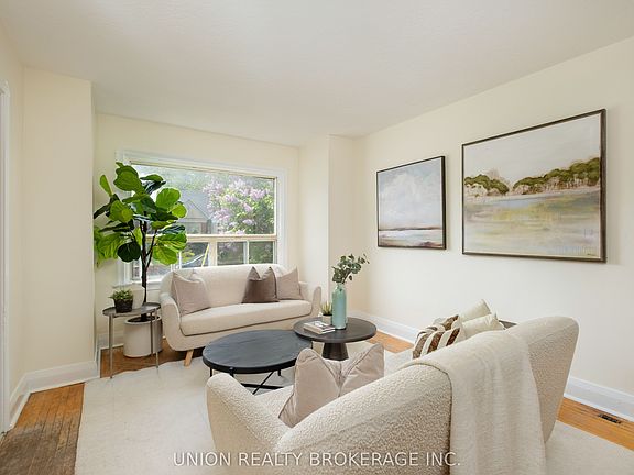 4th image of 31 Thora Ave