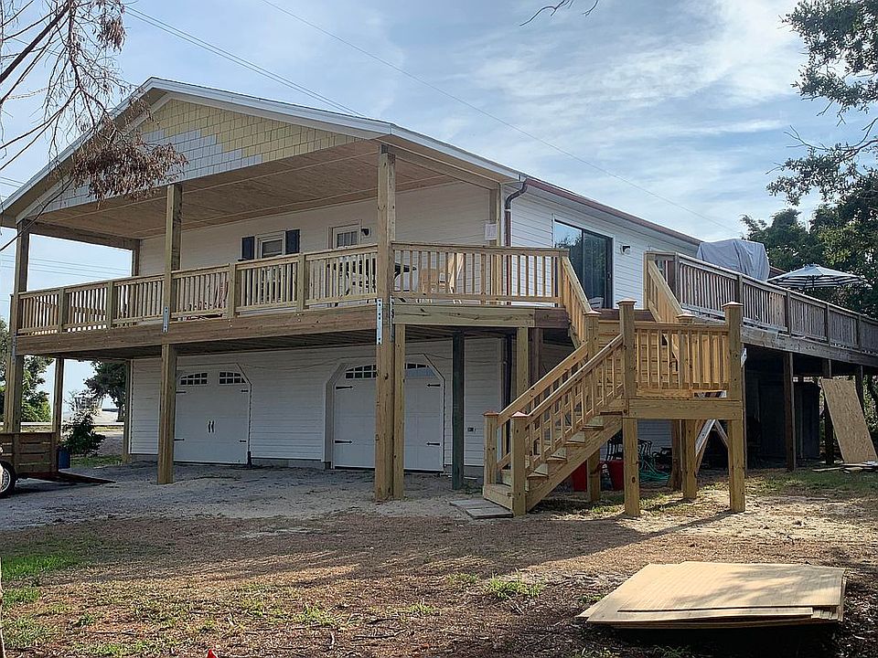 2nd image of 106 Carolyn St