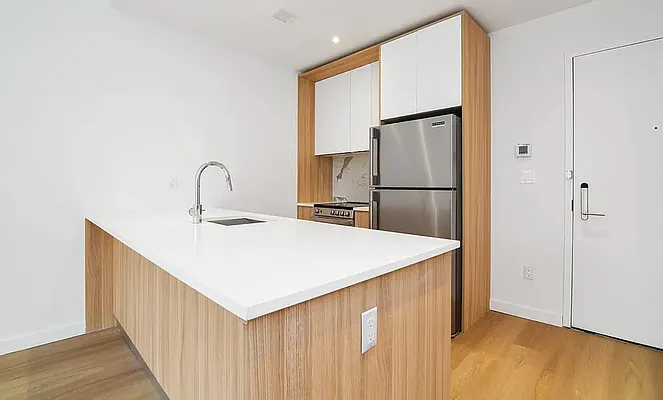 Rented by REAL New York | media 5