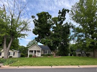 225 Crescent Ave, Valley Park, MO