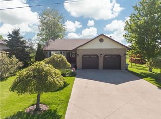 34381 Denfield Rd, North Middlesex, ON N0M2J0
