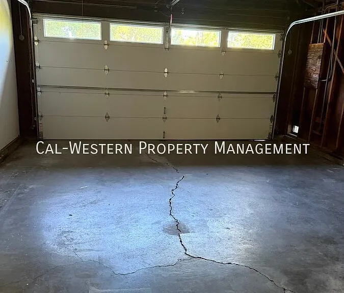 13270 Franklin Ave — Photo 16
