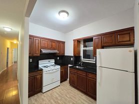 141 Bay 13th St