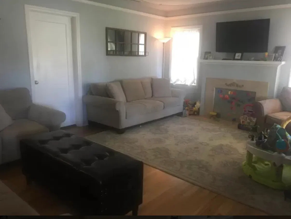 1064 Parkinson Ct — Photo 3