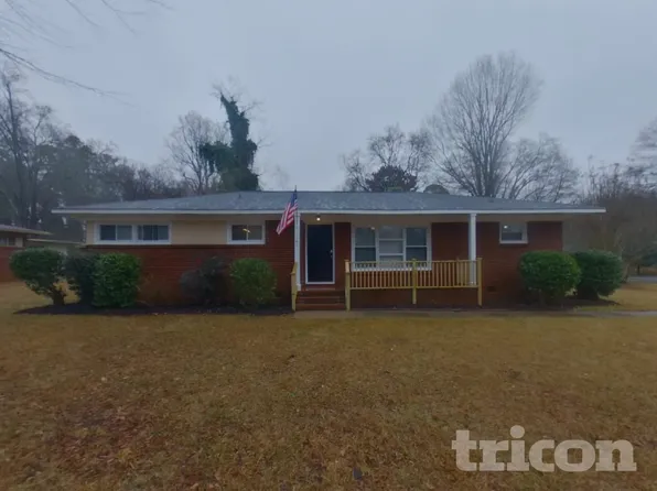 1141 Dooley Dr, Charlotte, NC 28227